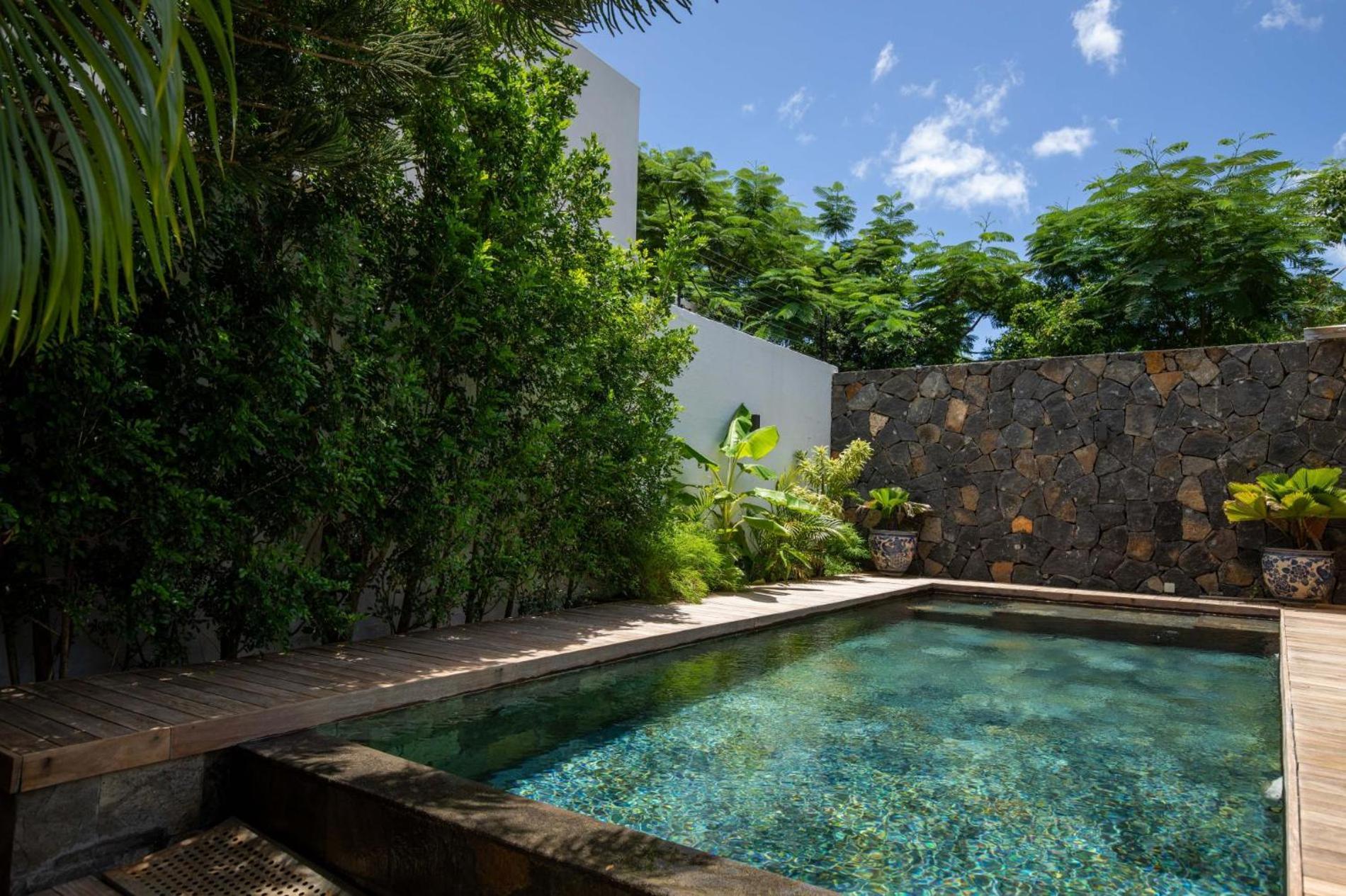 Charming 3-Bedroom Villa With Pool In Гранд Байе Екстериор снимка